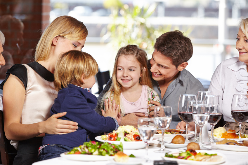 Familie im Restaurant